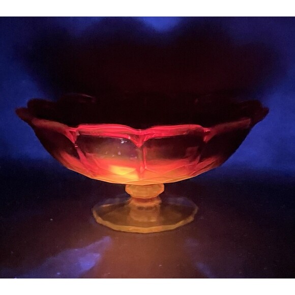 Vintage Amber is Footed Compote Scalloped Edge Red/Orange-UV - Picture 4 of 16